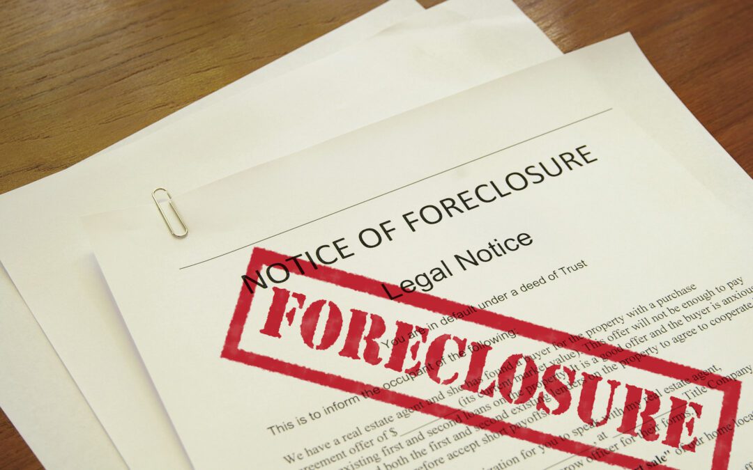 Tips on How to Prevent Foreclosure With Your Lender